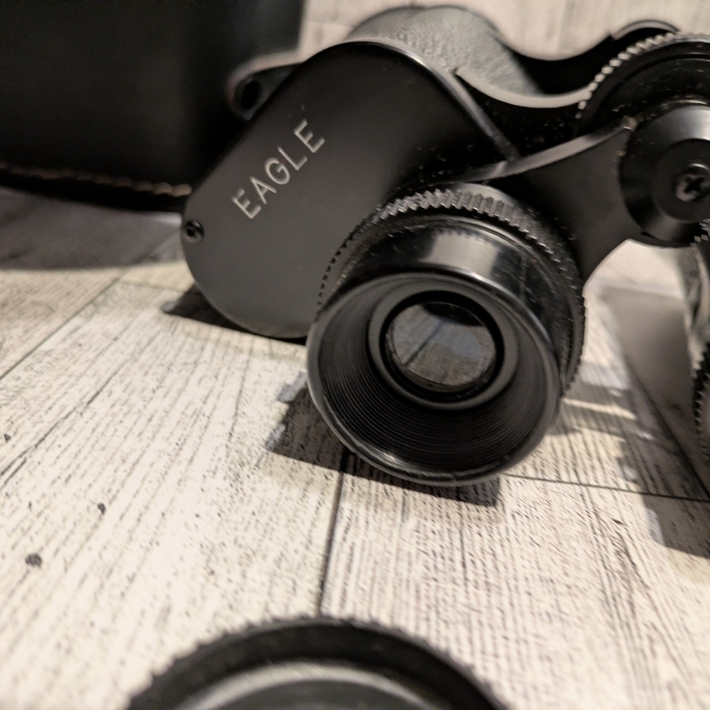 Classic Black Binoculars with Hard Case - Picture 13 of 16